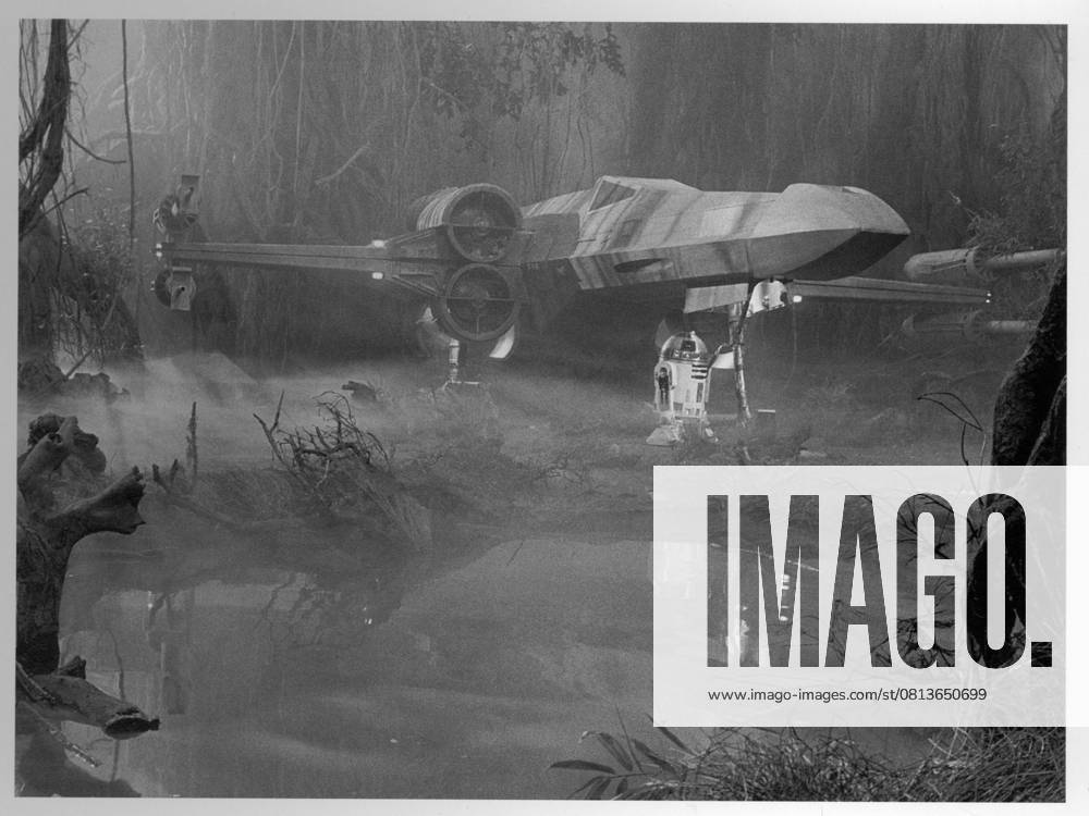 Star Wars: Episode V - The Empire Strikes Back (1980) - filmstill Star Wars: Episode V - The Empire Strikes Back (1980) Kenny Baker - - -