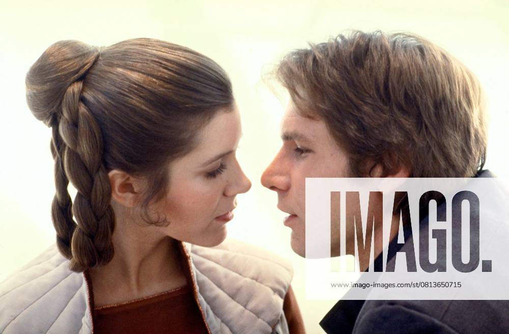 Star Wars: Episode V - The Empire Strikes Back (1980) - filmstill Star Wars: Episode V - The Empire Strikes Back (1980) Harrison Ford & Carrie Fisher - - -