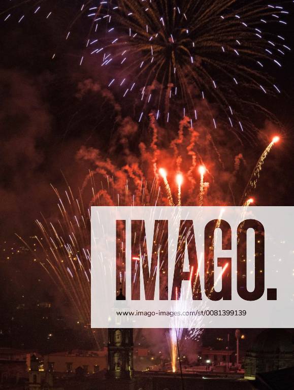 San Miguel De Allende, Guanajuato, Mexico - Fireworks explode over the San Felipe Neri church in the colonial center on the stoke of midnight celebrating the New Year January 1, 2018 in San Miguel de Allende, Mexico. San Miguel De Allende Mexico - ZUMAe02_ 20180101_zaf_e02_001