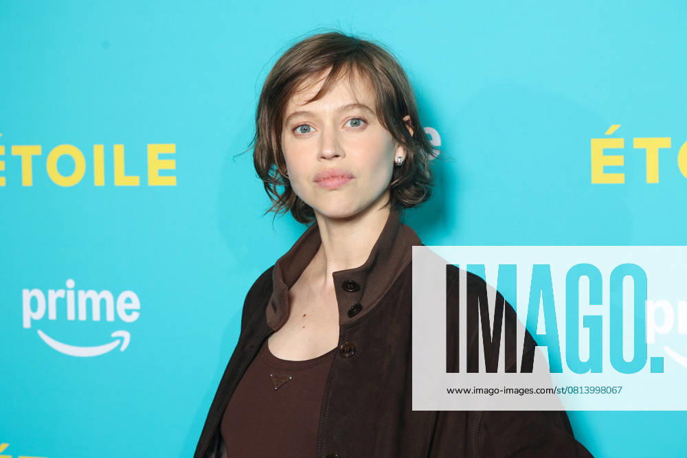 Amazon Prime Video series Etoile premiere at the Bourbon Gallery Celebrities arrive on the red carpet Avant premiere de la serie Etoile dAmazon Prime Video a la galerie Bourbon Celebrities arrive on the red carpet Lou de Laage Amazon Prime Video series Etoile premiere at the Bourbon Gallery Celebrities arrive on the red carpet Preview of the Amazon Prime Video series Etoile at the Bourbon gallery 443321 2025 04 23 Paris France