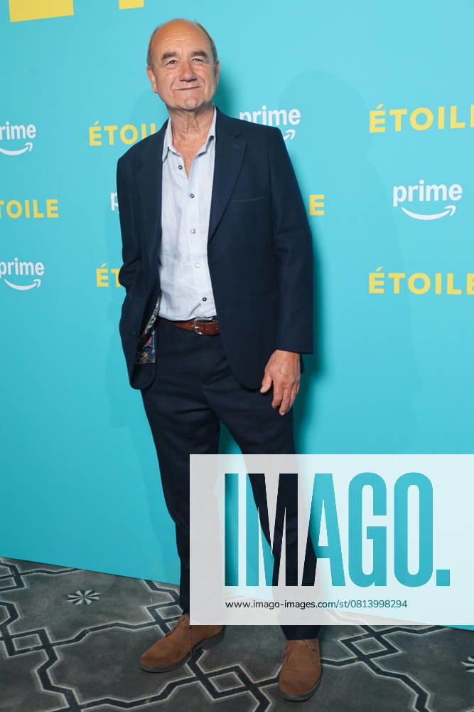 Amazon Prime Video series Etoile premiere at the Bourbon Gallery Celebrities arrive on the red carpet Avant premiere de la serie Etoile dAmazon Prime Video a la galerie Bourbon Celebrities arrive on the red carpet David Haig Amazon Prime Video series Etoile premiere at the Bourbon Gallery Celebrities arrive on the red carpet Preview of the Amazon Prime Video series Etoile at the Bourbon gallery 443321 2025 04 23 Paris France