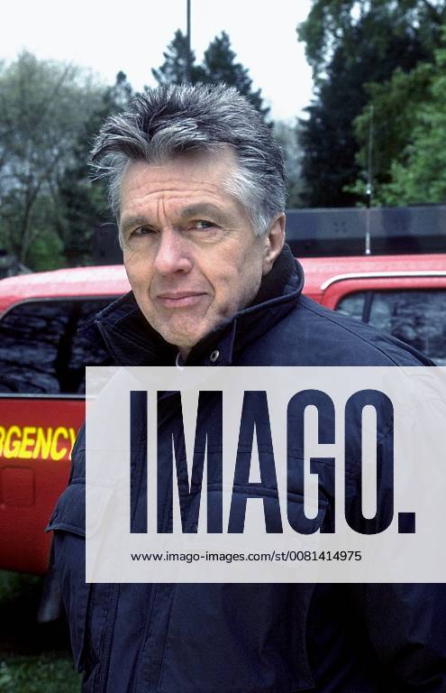 Sep 24, 1999 - AFTERSHOCK TV-FILM STILL TOM SKERRITT Los Angeles U.S. - ZUMAg49_ 19990924_baf_g49_008