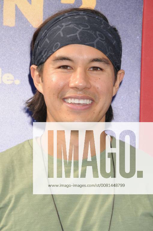 Los Angeles, California, United States - January 6th 2018 - Los Angeles, California USA - Actor GARRETT GEE at Paddington 2 Premiere held at the Regency Village Theater, Westwood, CA. Los Angeles United States - ZUMAf05_ 20180106_zaf_f05_048