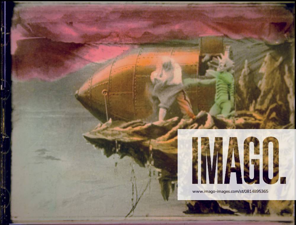 A Trip to the Moon (1902) - filmstill A Trip to the Moon (1902) (Le voyage dans la lune) - - -