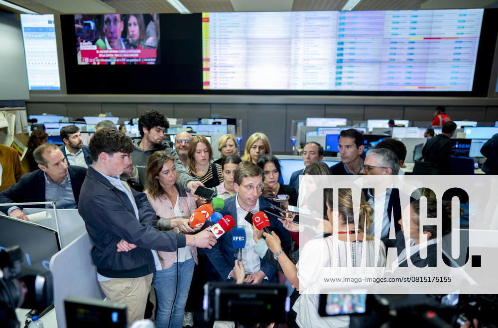 KW18 Almeida monitors the blackout from the Integrated Security and Emergency Center CISEM The Mayor of Madrid, José Luis Martínez Almeida, attends the media upon his arrival at the Integrated Security and Emergency Center CISEM , on April 29, 2025, in Madrid Spain Almeida has visited the CISEM to monitor the situation caused by the lack of electricity supply that caused yesterday, April 28, a general blackout in much of the peninsula 29 APRIL 2025 Madrid Madrid Madrid Spain