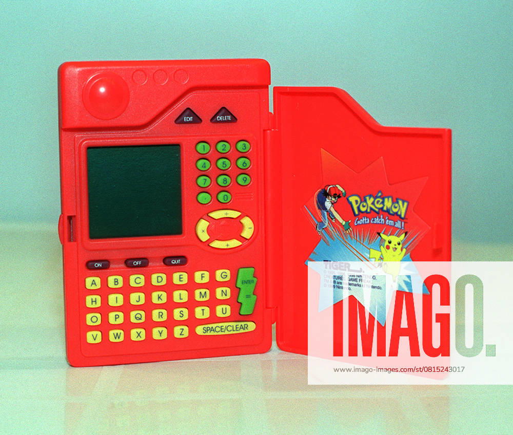 Toys Pokemon Pokedox POKEMON POKEDOX FROM TIGER OCTOBER 2000