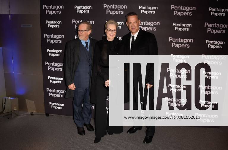 Pentagon Papers Premiere in Paris Steven Spielberg ( realisateur ) - Meryl Streep ( actrice ) - Tom Hanks ( acteur ) CELEBRITES : Avant premiere du film PENTAGON PAPERS - Paris - 13 01 2018 FedericoPestellini Panoramic