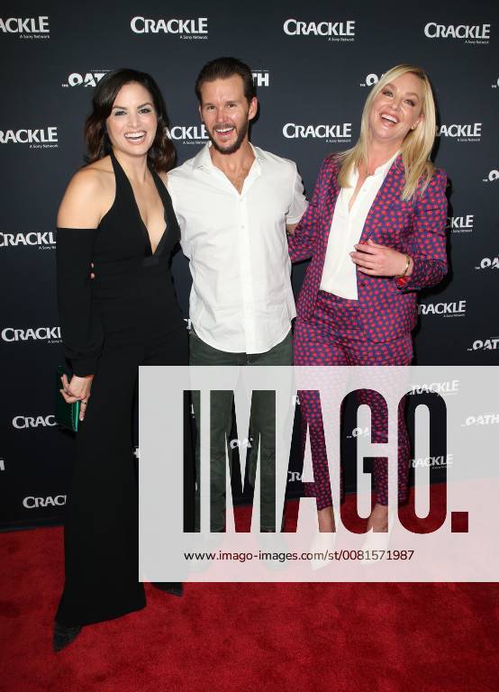 Crackle Serienpremiere in Pasadena January 15, 2018 - Pasadena, CA, U.S. - 15 January 2018 - Pasadena, California - Katrina Law, Ryan Kwanten, Elisabeth Rohm. â€oeThe Oath†Photo Opp with the cast of Crackleâ€⠢s new drama series at The Winter TCA. Photo Credit: AdMedia Pasadena U.S. - ZUMAa123 20180115_zaa_a123_010