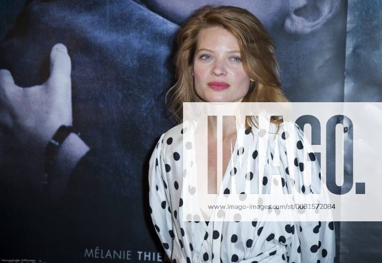 Paris, Ile de France, France - French actress Melanie Thierry at the premiere of La Douleur at the cinema Gaumont Opera in Paris. Paris France - ZUMAs197 20180115_zaa_s197_024