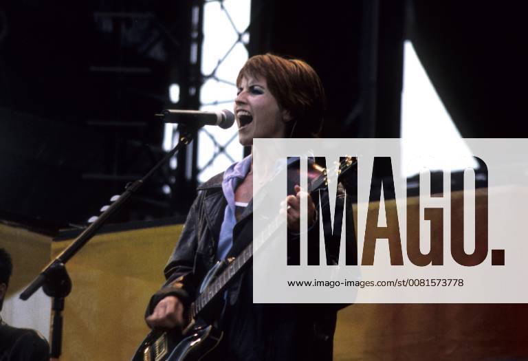 Dolores O O Riordan of the cranberries live at the hurricane Festival in Scheeßel 24 06 2000 Foto:xGeisler-Fotopress Keuntje