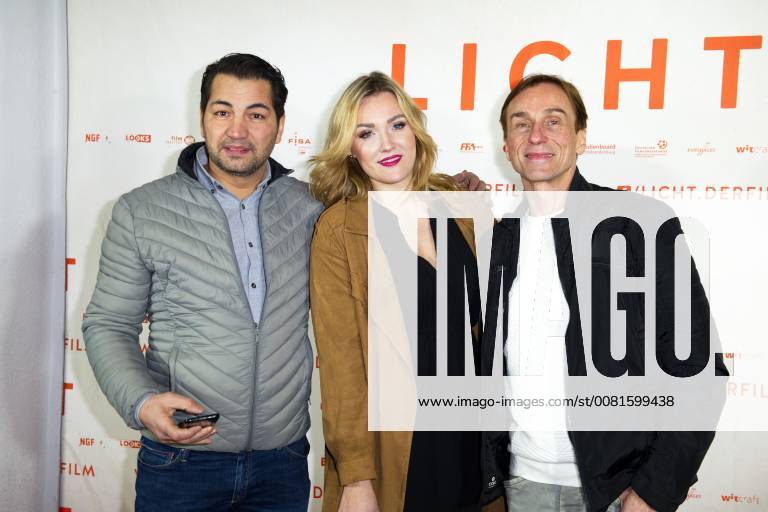 Bülent Sharif Denise Pinot and André Hennicke M at the premiere of the movie light in the Delphi Filmpalast Berlin 17 01 2018 Foto:xC.xBehringx xFuturexImage