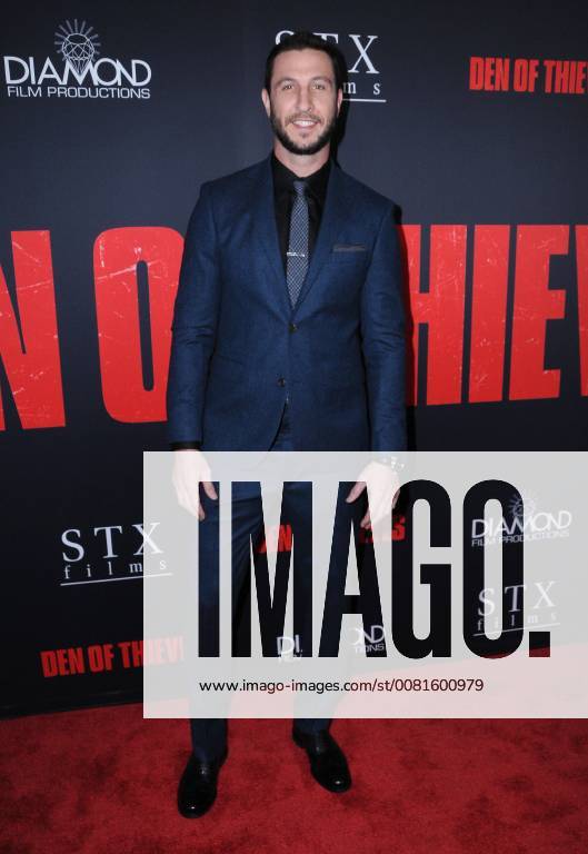 Los Angeles, CA, U.S. - 17 January 2018 - Los Angeles, California - Pablo Schreiber. Den of Thieves Los Angeles Premiere held at Regal Cinemas LA Live. Photo Credit: Birdie Thompson AdMedia Los Angeles U.S. - ZUMAa123 20180117_zaa_a123_245