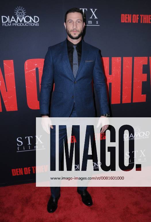 Los Angeles, CA, U.S. - 17 January 2018 - Los Angeles, California - Pablo Schreiber. Den of Thieves Los Angeles Premiere held at Regal Cinemas LA Live. Photo Credit: Birdie Thompson AdMedia Los Angeles U.S. - ZUMAa123 20180117_zaa_a123_233