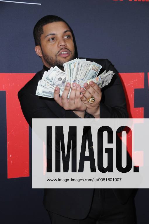 Los Angeles, CA, U.S. - 17 January 2018 - Los Angeles, California - O Shea Jackson Jr.. Den of Thieves Los Angeles Premiere held at Regal Cinemas LA Live. Photo Credit: Birdie Thompson AdMedia Los Angeles U.S. - ZUMAa123 20180117_zaa_a123_215