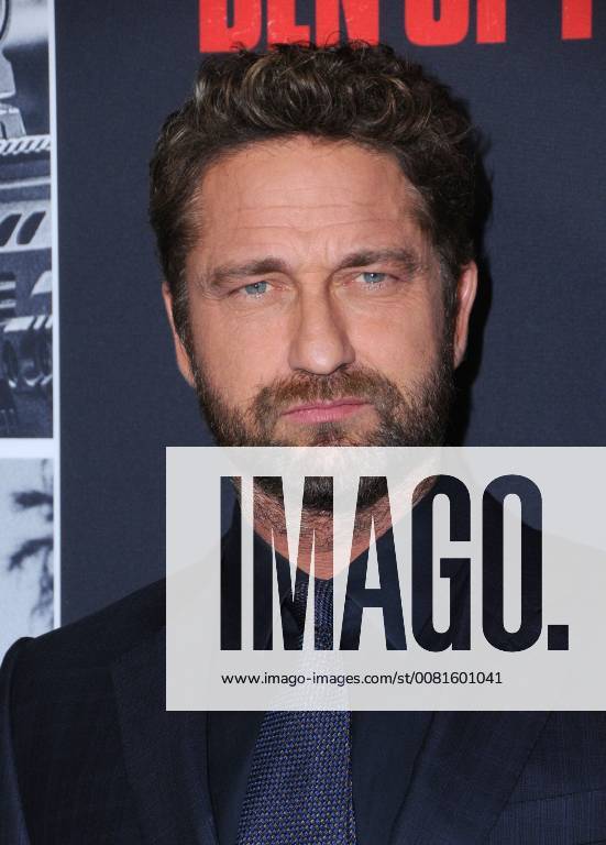 Los Angeles, CA, U.S. - 17 January 2018 - Los Angeles, California - Gerard Butler. Den of Thieves Los Angeles Premiere held at Regal Cinemas LA Live. Photo Credit: Birdie Thompson AdMedia Los Angeles U.S. - ZUMAa123 20180117_zaa_a123_213