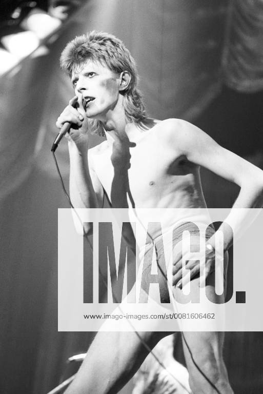 David Bowie 22 May 1973 David Bowie 22 May 1973 In concert, onstage at Lewisham, London, during his Ziggy Stardust tour. Premium collection: MINIMUM FEES APPLY please check with requests@topfoto.co.uk, London United Kingdom England