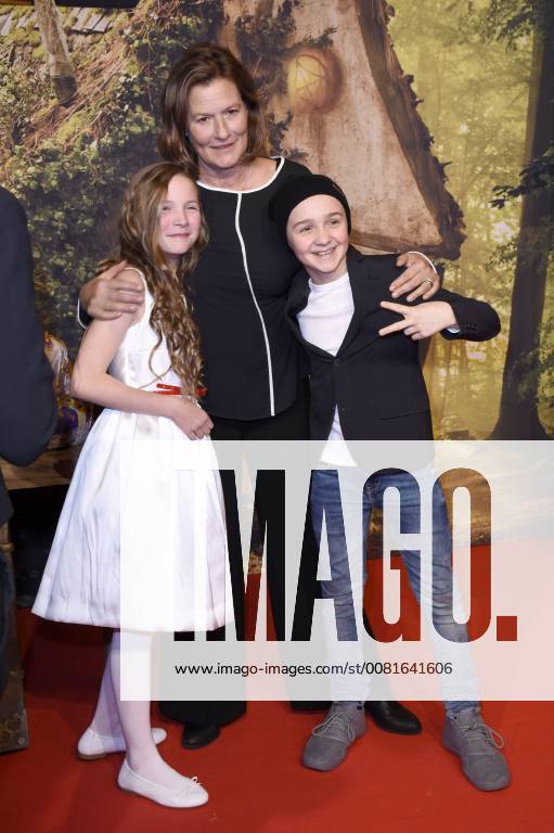 Maj Suzanne von Borsody and Luis Vorbach Beier at the premiere of the movie the little witch in the Mathäser Filmpalast in Munich 21 01 2018 Foto:xP.xSchönbergerx xFuturexImage