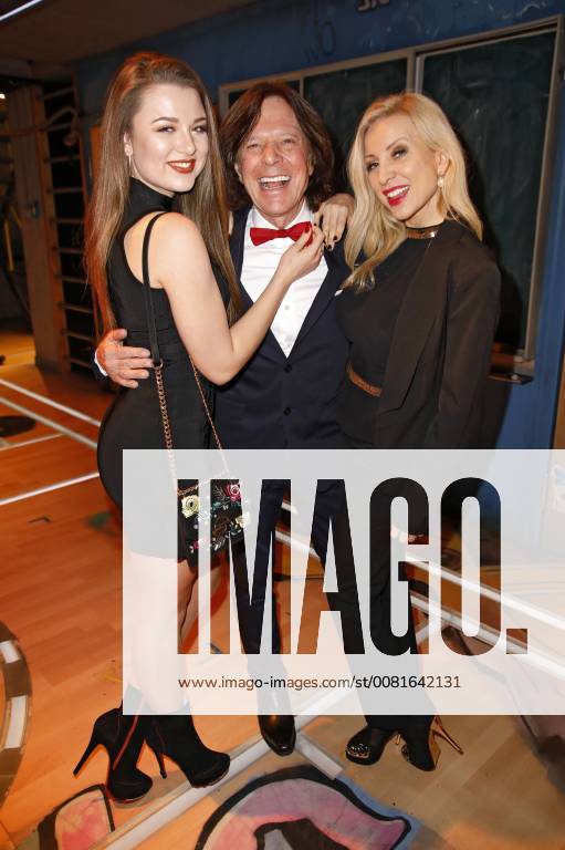 Jürgen Drews with daughter of Travis Drews and wife Ramona at the premiere of the musical Fack ju Goethe se Mjusicäl in the Werk7 Theatre Munich 21 01 2018 Foto:xS.xGabschx xFuturexImage