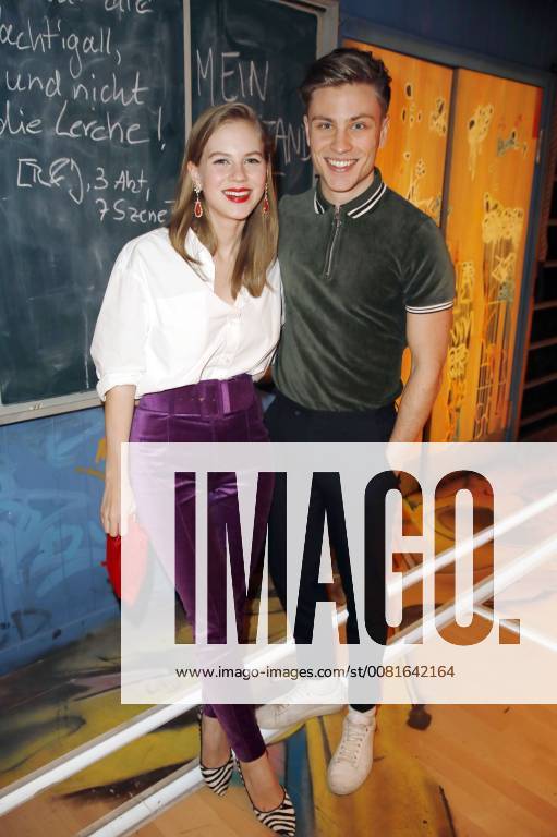 Alicia Rittenberg and Jannik Schümann at the premiere of the musical Fack ju Goethe se Mjusicäl in the Werk7 Theatre Munich 21 01 2018 Foto:xS.xGabschx xFuturexImage