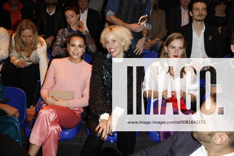 Mandy Grace Capristo Katja Eichinger and Alicia by Rittenberg at the premiere of the musical Fack ju Goethe se Mjusicäl in the Werk7 Theatre Munich 21 01 2018 Foto:xS.xGabschx xFuturexImage