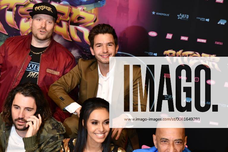 Actor Matteo Simoni (C) pictured during the premiere of the Belgian film Patser, with the actors at the Kinepolis Antwerp, Monday 22 January 2018. YORICKxJANSENS 05281366