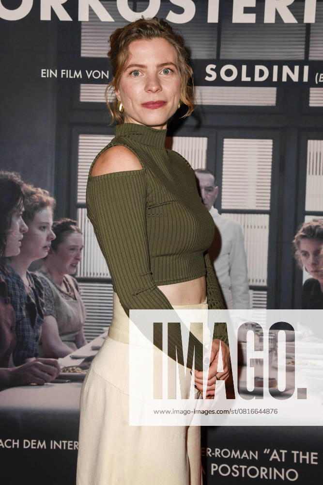 Thea Rasche as a guest on the red carpet at the cinema film premiere Die Vorkosterinnen at Kino Babylon on 05 05 2025 in Berlin Berlin Germany