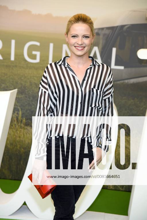 Jennifer Ulrich at the premiere of the Amazon Prime video series Pastewka at Kino international in Berlin on 23 01 2018