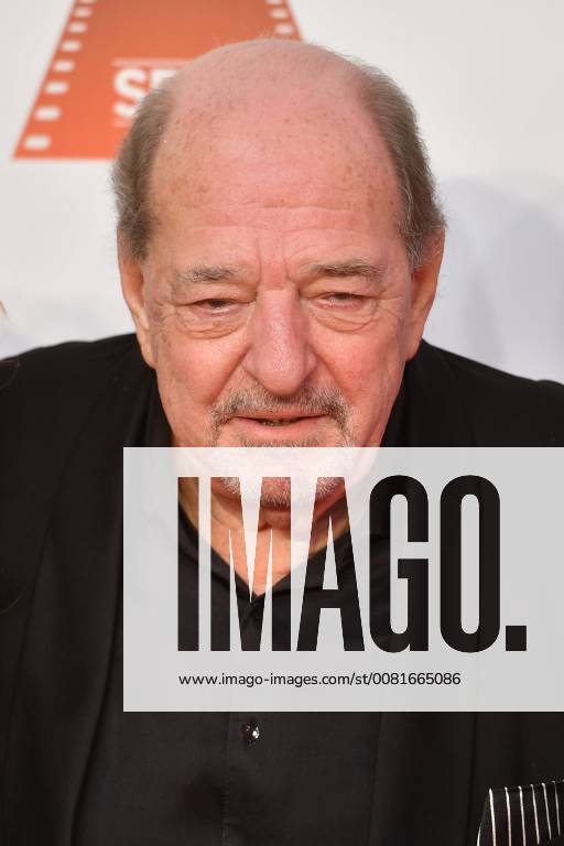 Ralph SIEGEL composer frame single subject cut to portrait portrait portrait of 45 German film ball red carpet red carpet on the 20 01 2018 H o t e l B a y e r i s c h e r H o f M u s c h e n