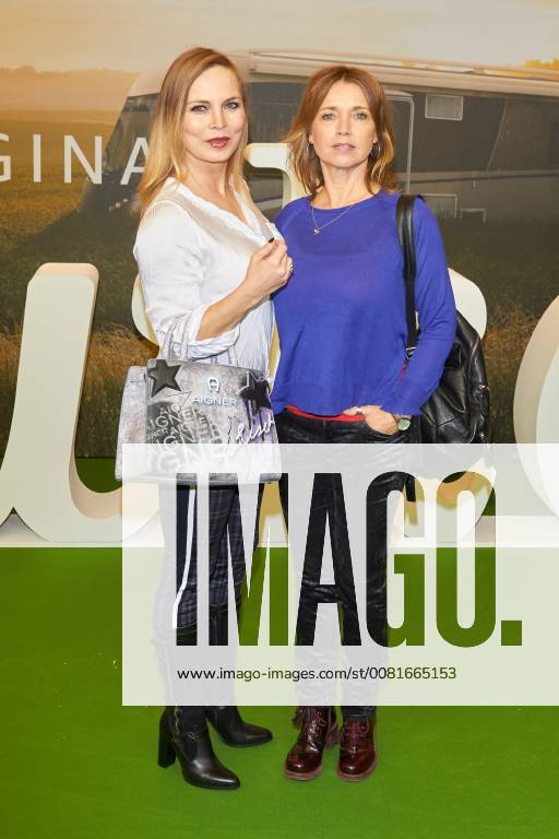 Regina Halmich and Tina Ruland premiere Pastewka Kini international in Berlin on 23 01 2018 premiere Pastewka
