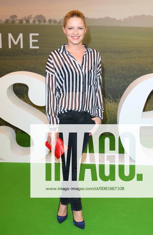 Jennifer Ulrich at the Amazon Prime Pastewka film premiere in the cinema international Karl Marx Allee Berlin copyright imago stock people GmbH Tinkeres date 23 01 2018 film Pastewka