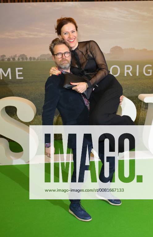 Matthias Matschke Bettina Lamprecht from the Amazon Prime Pastewka film premiere in the cinema international Karl Marx Allee Berlin copyright imago stock people GmbH Tinkeres date 23 01 2018 film Pastewka
