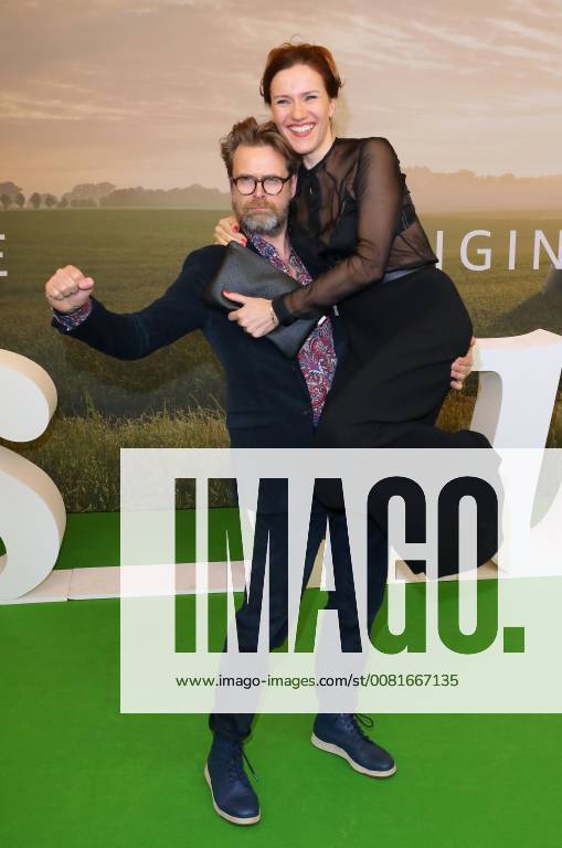 Matthias Matschke Bettina Lamprecht from the Amazon Prime Pastewka film premiere in the cinema international Karl Marx Allee Berlin copyright imago stock people GmbH Tinkeres date 23 01 2018 film Pastewka