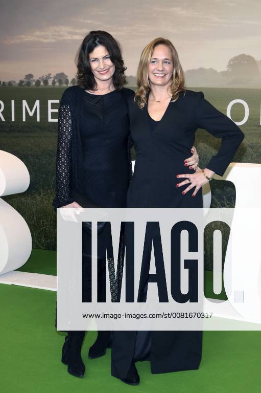 Sabine Vitua and Sonsee newly at the premiere of the eighth season of Pastewka in international cinema Berlin 23 01 2018 Foto:xA.xFuturexImage