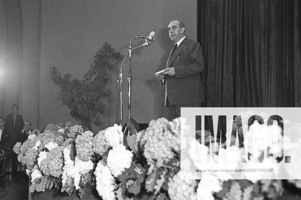 Ernst Reuter at the Berlinale in 1951 1 International Film Festival Berlin Berlin 15 06 1951 Foto:xFilmweltx xFuturexImage