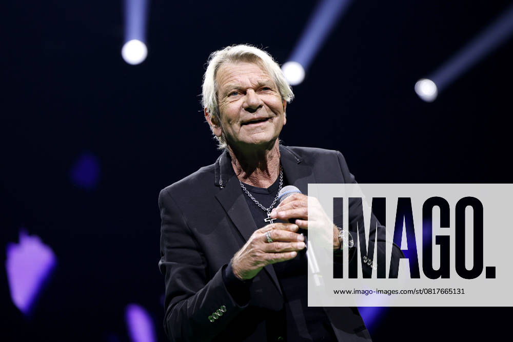 Pop singer Matthias Reim at the Schlager Night of the Year 2025 in the Lanxess Arena Cologne, 10 05 2025 NRW Germany