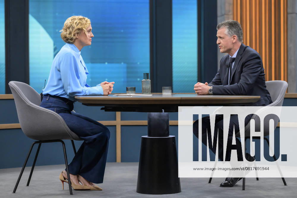 GER, Berlin, Studio, guest of Caren Miosga, Polittalk, TV, format, with presenter, NDR, Das Erste, from Adlershof at Studio 20, topic Merz, false start How does the new government want to gain trust Mr. Frei, in the picture from l Caren Miosga, Thorsten Frei Head of the Federal Chancellery, CDU