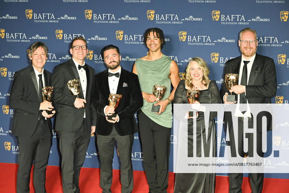 BAFTA TV Awards, Winners, London, UK, 11 May 2025. London, UK, 11 May 2025. Bruce Fletcher, Peter Beard, Ashley Francis-Roy, Michael Harte and cast and crew pose with the Factual Series Award for To Catch a Copper on the Winners Carpet at the BAFTA Television Awards with P&O Cruises at the Royal Festival Hall, London, UK., Credit:Lee Floyd Avalon UK, London, Royal Festival Hall