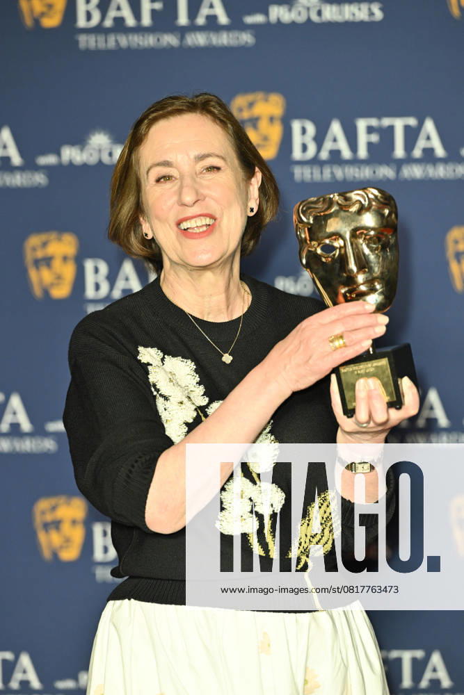 BAFTA TV Awards, Winners, London, UK, 11 May 2025. London, UK, 11 May 2025. Kirsty Wark poses with the Fellowship Award on the Winners Carpet at the BAFTA Television Awards with P&O Cruises at the Royal Festival Hall, London, UK., Credit:Lee Floyd Avalon UK, London, Royal Festival Hall