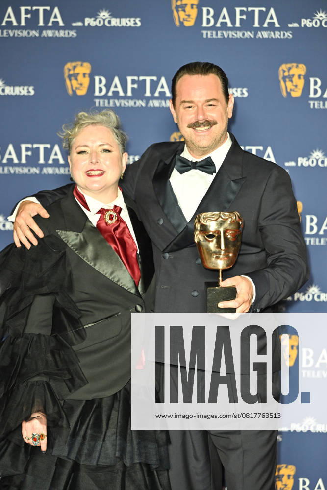 BAFTA TV Awards, Winners, London, UK, 11 May 2025. London, UK, 11 May 2025. Siobhan McSweeney and Danny Dyer pose with the Male Performance in a Comedy Programme Award for Mr Bigstuff on the Winners Carpet at the BAFTA Television Awards with P&O Cruises at the Royal Festival Hall, London, UK., Credit:Lee Floyd Avalon UK, London, Royal Festival Hall
