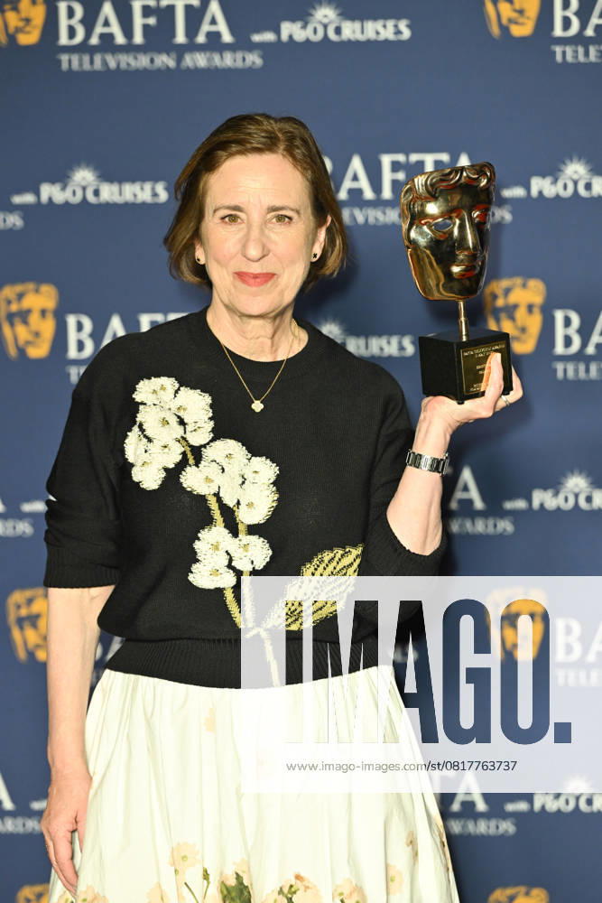 BAFTA TV Awards, Winners, London, UK, 11 May 2025. London, UK, 11 May 2025. Kirsty Wark poses with the Fellowship Award on the Winners Carpet at the BAFTA Television Awards with P&O Cruises at the Royal Festival Hall, London, UK., Credit:Lee Floyd Avalon UK, London, Royal Festival Hall