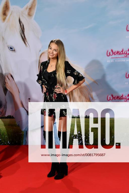The Infulencerin xLeata posing on 04 02 2018 in Cologne on the red carpet at the premiere of the cinema Wendy 2 friendship forever