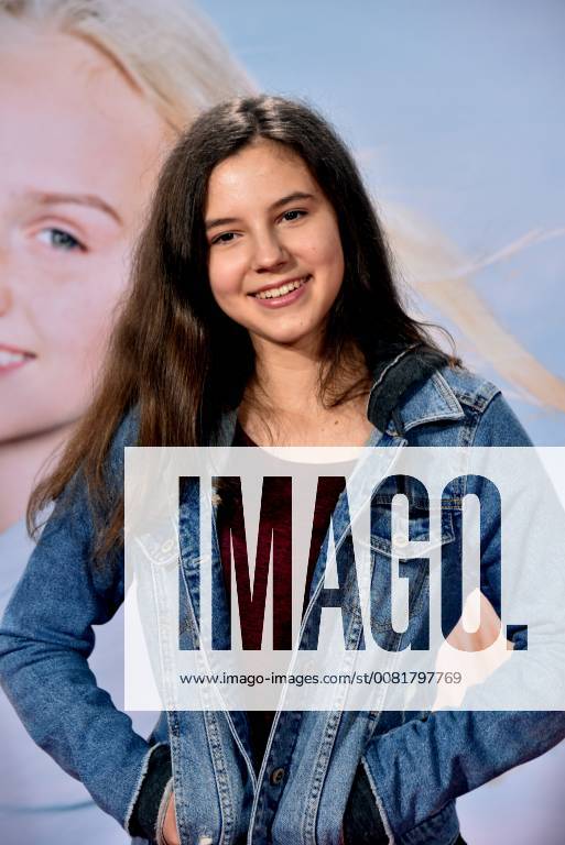 Influencer Mia Mias horse world poses on 04 02 2018 in Cologne on the red carpet at the premiere of the cinema Wendy 2 friendship forever
