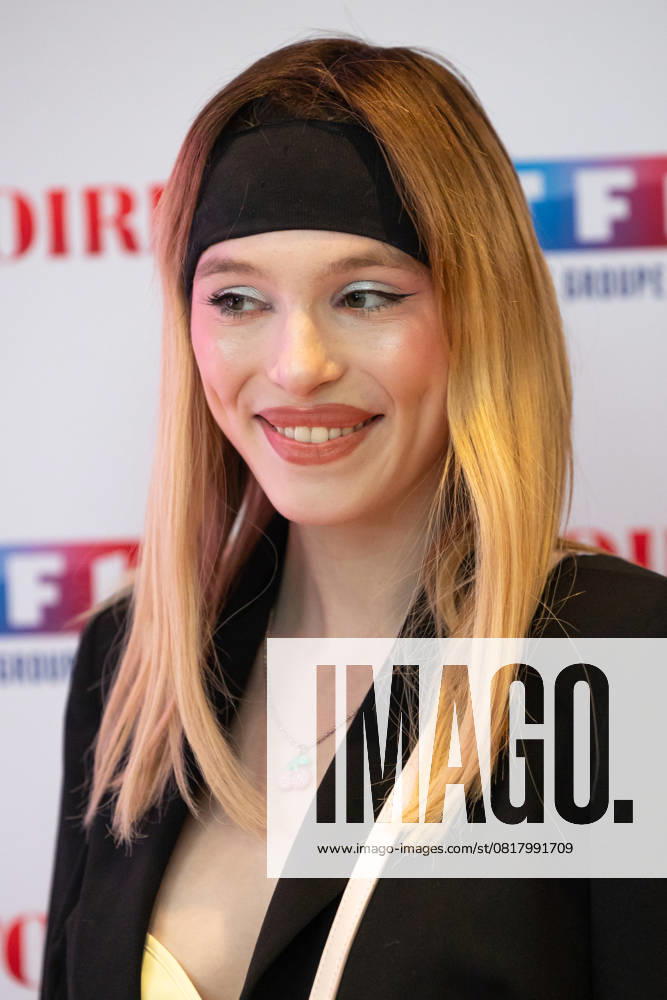 Sous les paillettes, la rage premiere at TF1 Celebrities arrive on the red carpet Avant premiere de Sous les paillettes, la rage a TF1 Arrivees des celebrites sur le tapis rouge Andrea Furet Premiere of the film Sous les paillettes, la rage in Paris 444039 2025 05 12 Paris France