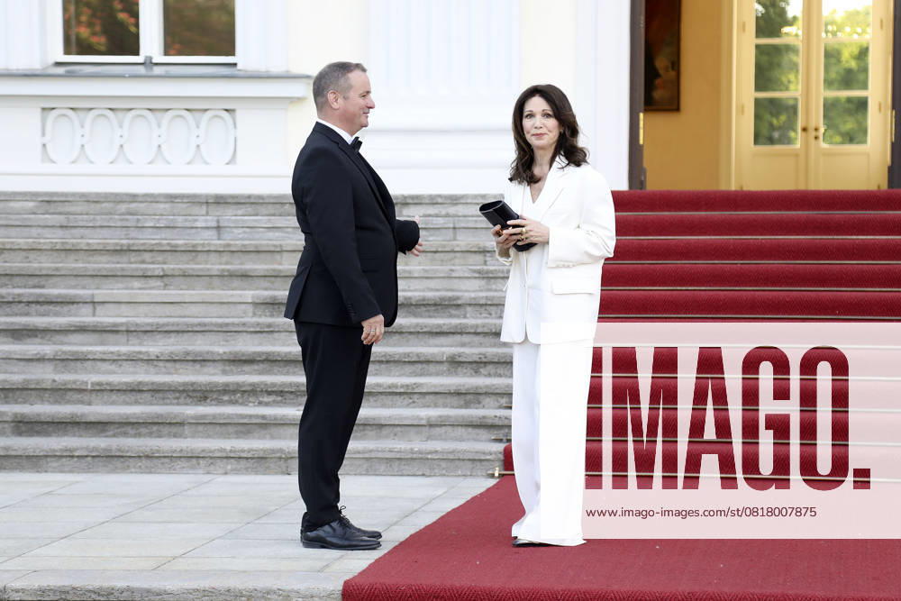Iris Berben arriving at the festive dinner to mark the 60th anniversary of the establishment of diplomatic relations between the Federal Republic of Germany and Israel on May 12, 1965 at Bellevue Palace Berlin, 12 05 2025 Foto:xM.xWehnertx xFuturexImagex steinmeier_dinner_5528