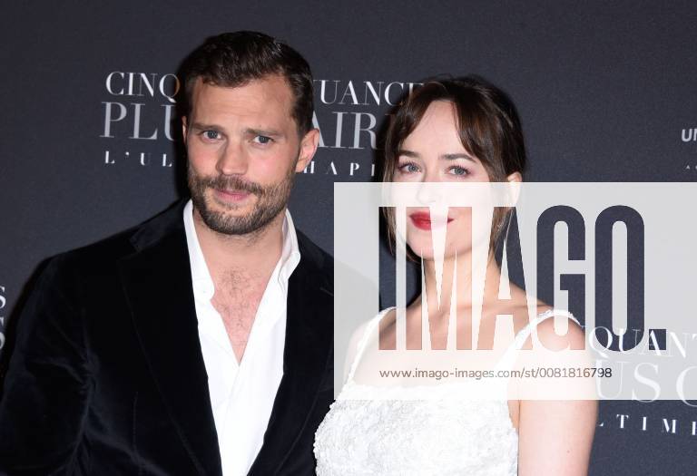 Fifty Shades of Grey 3 Premiere in Paris Jamie Dornan ( acteur ) - Dakota Johnson ( actrice ) lors du photocall pour l avant premiere du film 50 NUANCES PLUS CLAIRES a Paris CELEBRITES : Avant premiere du film 50 NUANCES PLUS CLAIRES - Paris - 06 02 2018 FedericoPestellini Panoramic
