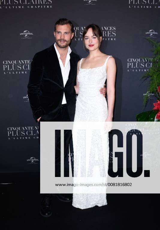 Fifty Shades of Grey 3 Premiere in Paris Jamie Dornan ( acteur ) - Dakota Johnson ( actrice ) lors du photocall pour l avant premiere du film 50 NUANCES PLUS CLAIRES a Paris CELEBRITES : Avant premiere du film 50 NUANCES PLUS CLAIRES - Paris - 06 02 2018 FedericoPestellini Panoramic