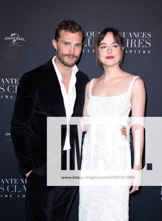 Fifty Shades of Grey 3 Premiere in Paris Jamie Dornan ( acteur ) - Dakota Johnson ( actrice ) lors du photocall pour l avant premiere du film 50 NUANCES PLUS CLAIRES a Paris CELEBRITES : Avant premiere du film 50 NUANCES PLUS CLAIRES - Paris - 06 02 2018 FedericoPestellini Panoramic
