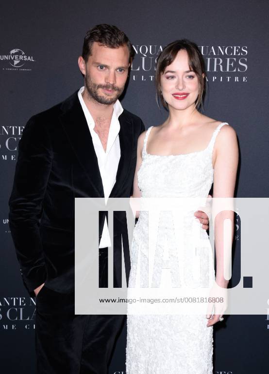 Fifty Shades of Grey 3 Premiere in Paris Jamie Dornan ( acteur ) - Dakota Johnson ( actrice ) lors du photocall pour l avant premiere du film 50 NUANCES PLUS CLAIRES a Paris CELEBRITES : Avant premiere du film 50 NUANCES PLUS CLAIRES - Paris - 06 02 2018 FedericoPestellini Panoramic
