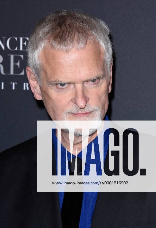 Fifty Shades of Grey 3 Premiere in Paris James Foley ( realisateur ) lors du photocall pour l avant premiere du film 50 NUANCES PLUS CLAIRES a Paris CELEBRITES : Avant premiere du film 50 NUANCES PLUS CLAIRES - Paris - 06 02 2018 FedericoPestellini Panoramic