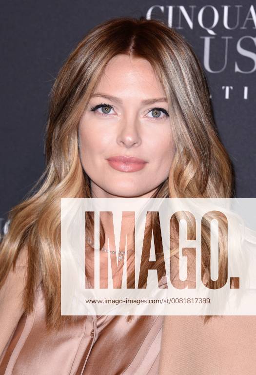 Fifty Shades of Grey 3 Premiere in Paris Caroline Receveur du photocall pour l avant premiere du film 50 NUANCES PLUS CLAIRES a Paris CELEBRITES : Avant premiere du film 50 NUANCES PLUS CLAIRES - Paris - 06 02 2018 FedericoPestellini Panoramic